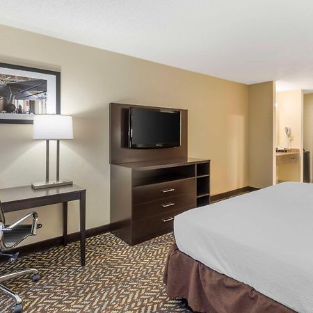 Best Western St. Louis Inn Arnold Luaran gambar
